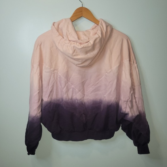 PINK Victoria's Secret Cropped Hoodie Ombre Pink/Purple Size XS Oversized - Picture 4 of 4